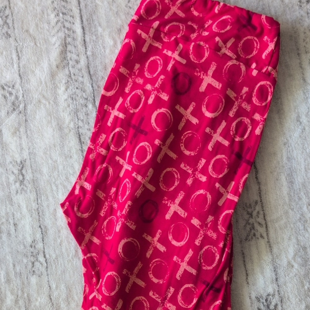 Red and Pink Patterned Leggings